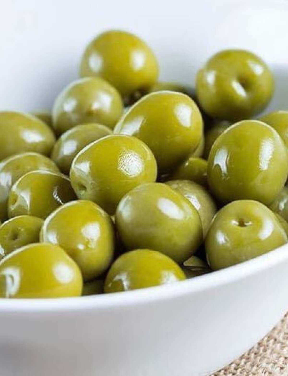 Green Manzanillo olives